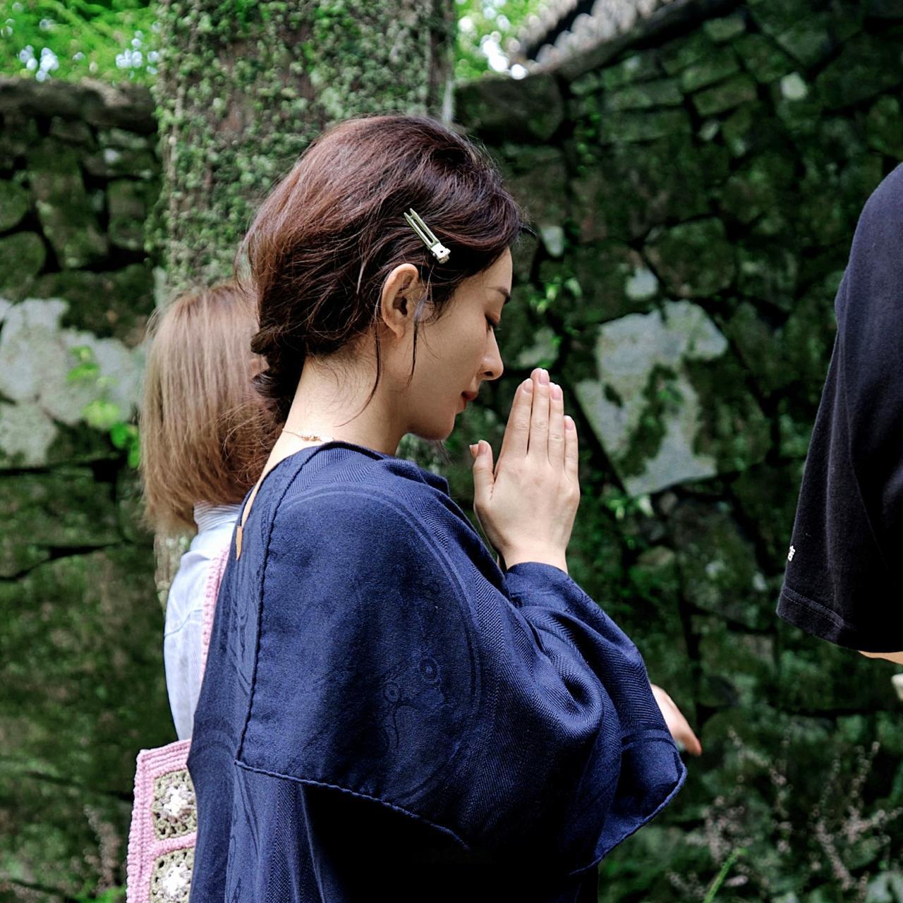 赵丽颖｜绿色系头像🍃💚 风遇山止，心向绿意
 
把春日的温柔、夏日的清冽，都