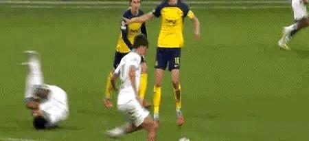 你敢信？
刚欧冠梅开二度轰5球，格林伍德拒英超挖角——马赛买断已启动，曼联拦得住