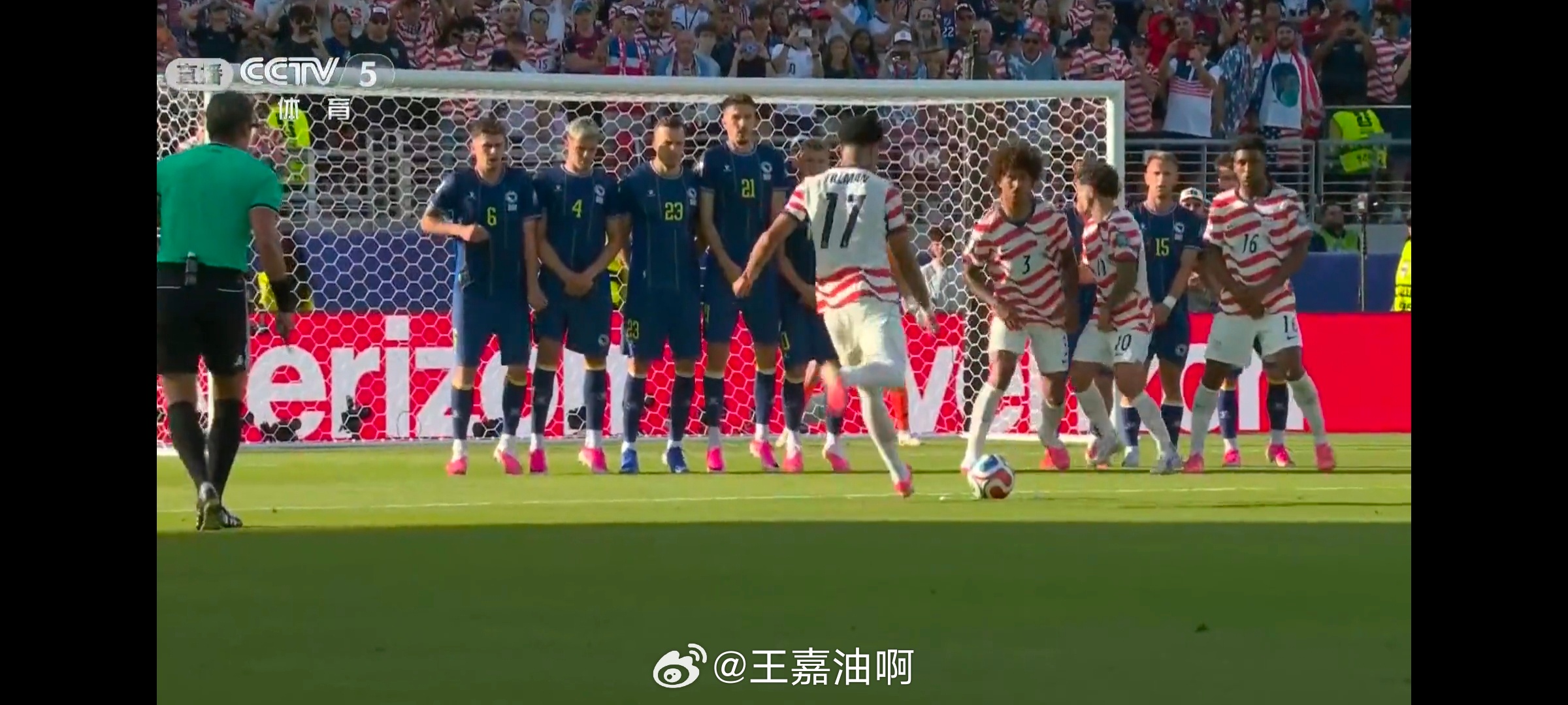美国vs波黑美国队再进一球 蒂尔曼任意球 2-0领先美国红牌 美国2比0波黑