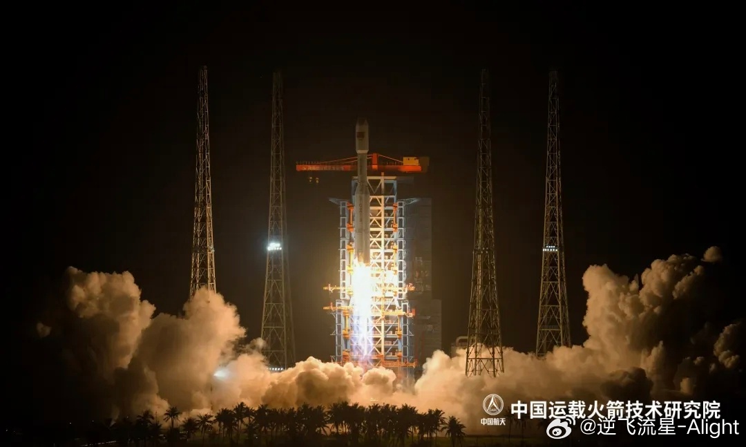 北京时间今天22时42分，长征八号遥8运载火箭在海南商业航天发射场发射升空，将千