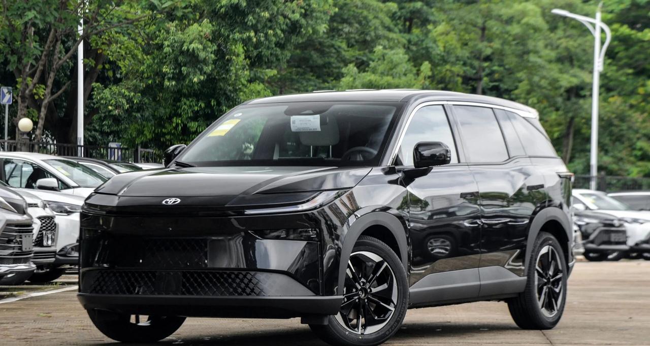 广汽丰田铂智3X  推出限时权益  26年1月购置税全免2026年1月1日起，新