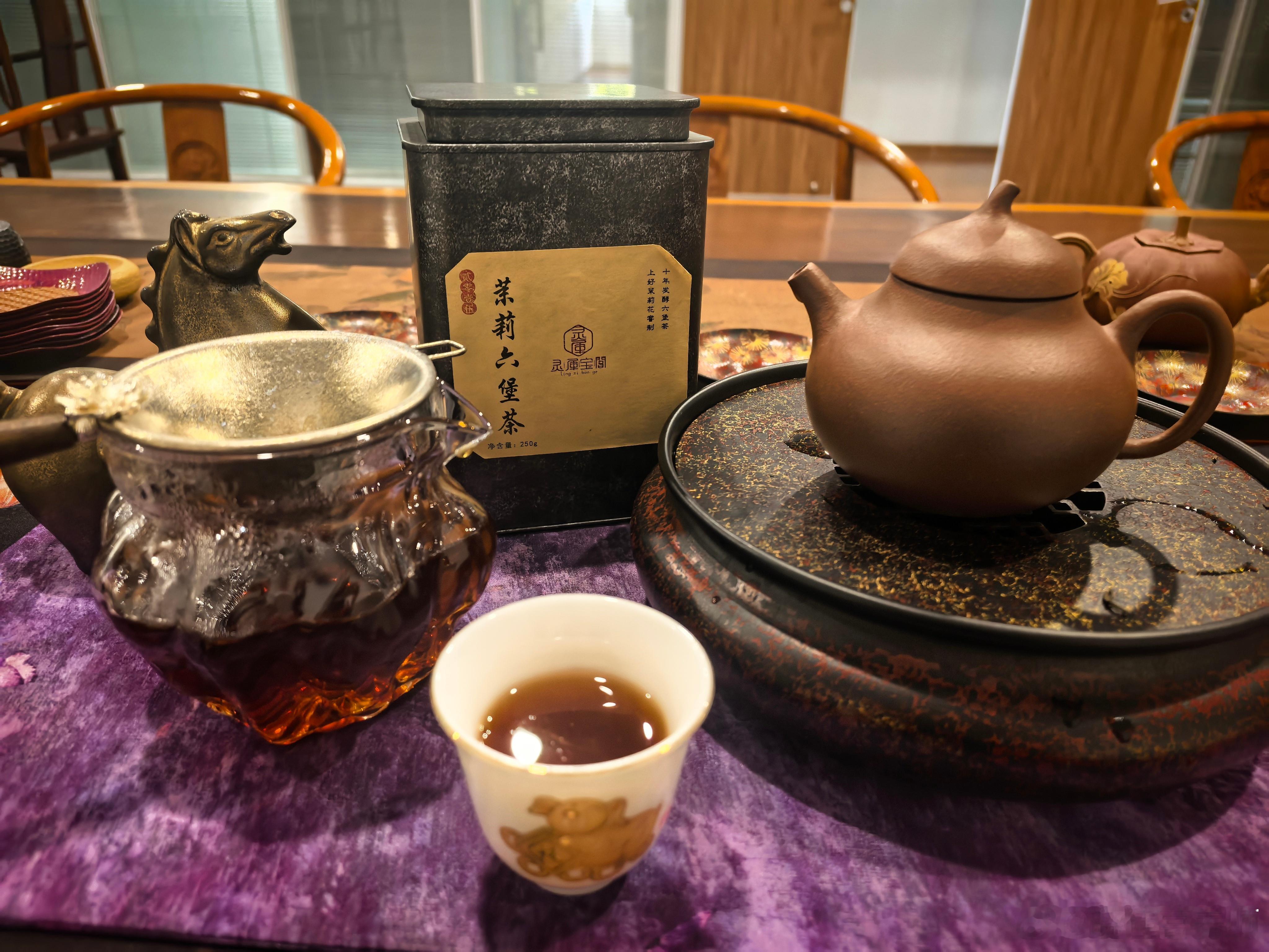 上班第一件事 给自己泡一壶是我的习惯 提神醒脑 神清气爽…… 