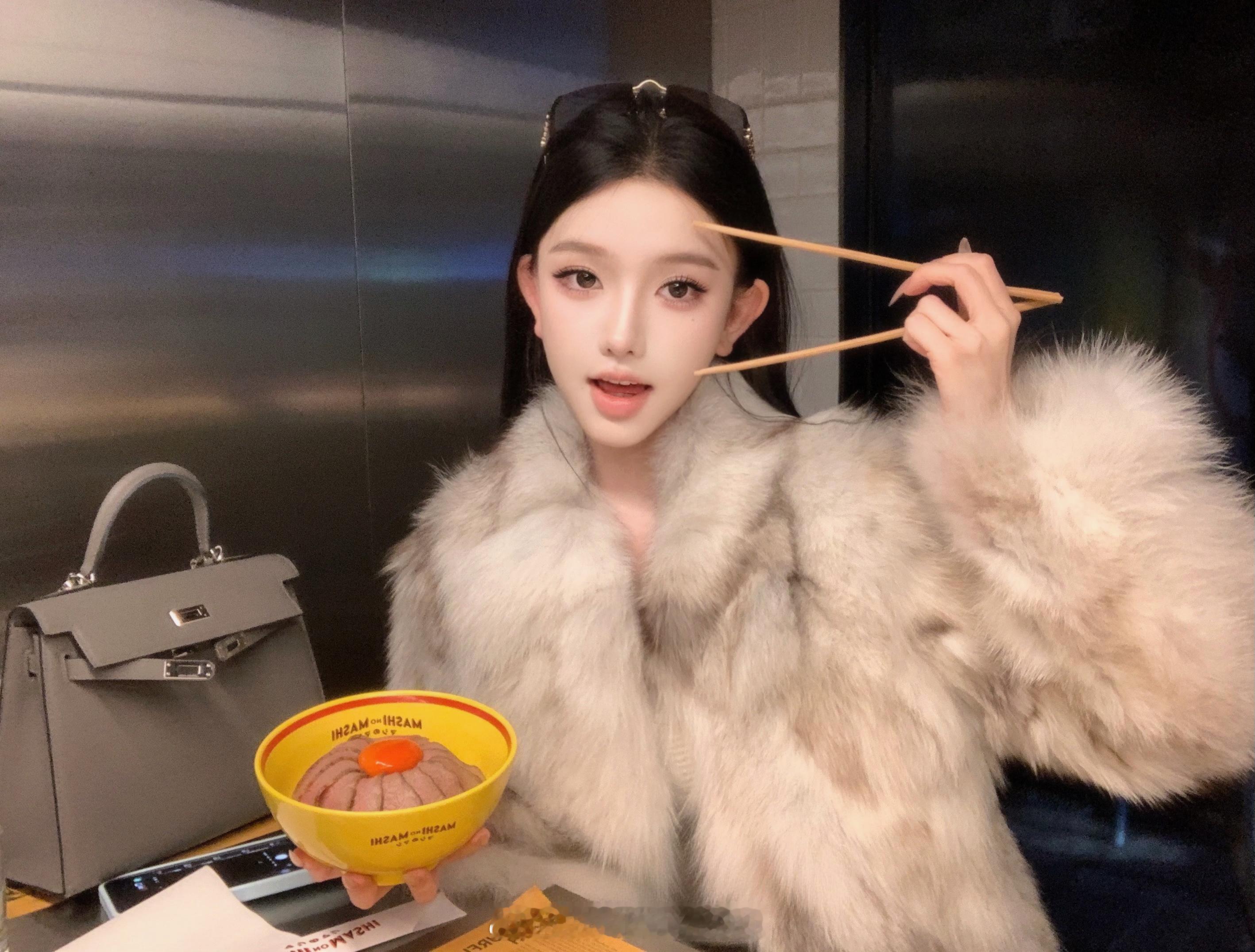 事已至此先吃一口🥢 ​​​