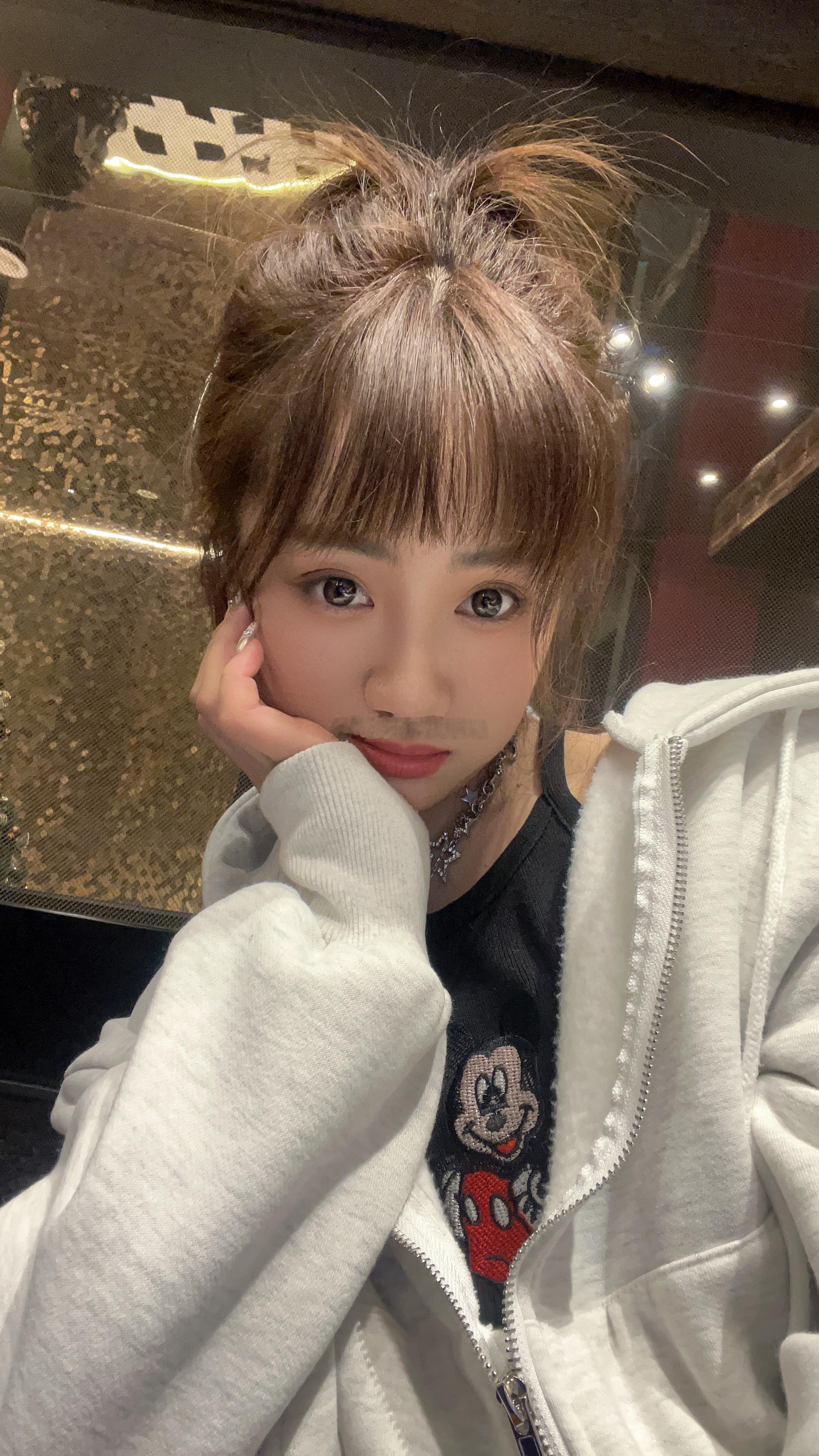 人只有快乐 运气才会变好。 ​​​