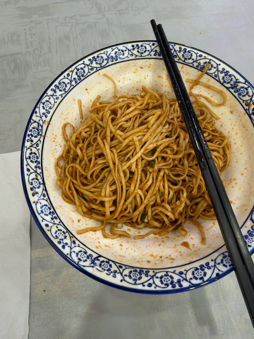 太难吃了，面馆应该赔我点钱 ​​​