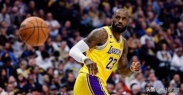 当年打快船防伦纳德最后锁死乔治的最后一头还历历在目呢，黑子只会来一句防你不能打的