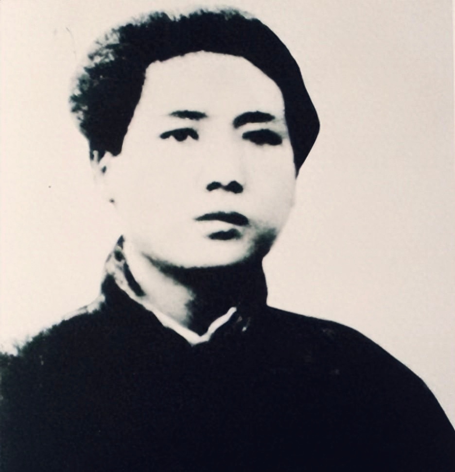 当年教员没资源、没家底、更没有话语权！就凭一套思维模型，硬生生的把“烂牌打成王炸