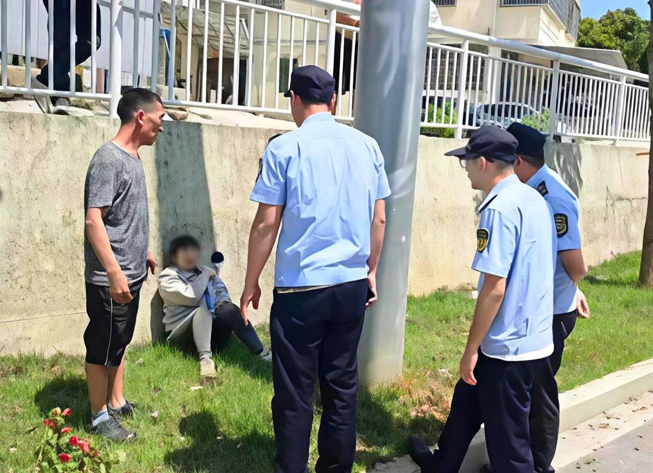 巡逻路上遇突发！近日，增城区仙村镇综合行政执法队队员黄智崇、徐展洪、张庆聪、黄少