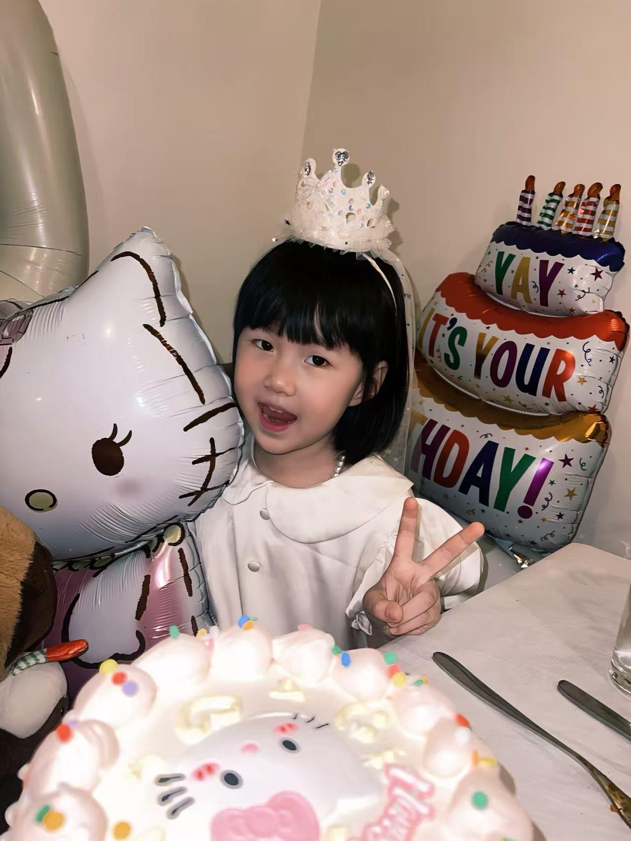 那些与父母之间的爆笑对话和父母对话总能碰撞出爆笑火花。之前我跟我妈说：“妈，我感