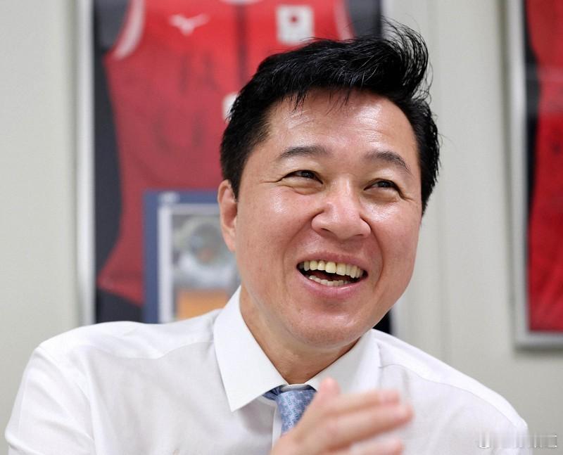 国际排坛动态日本男排昨天晚上周刊文春预报的日本排球届大人物“贪财”一事，今天报道