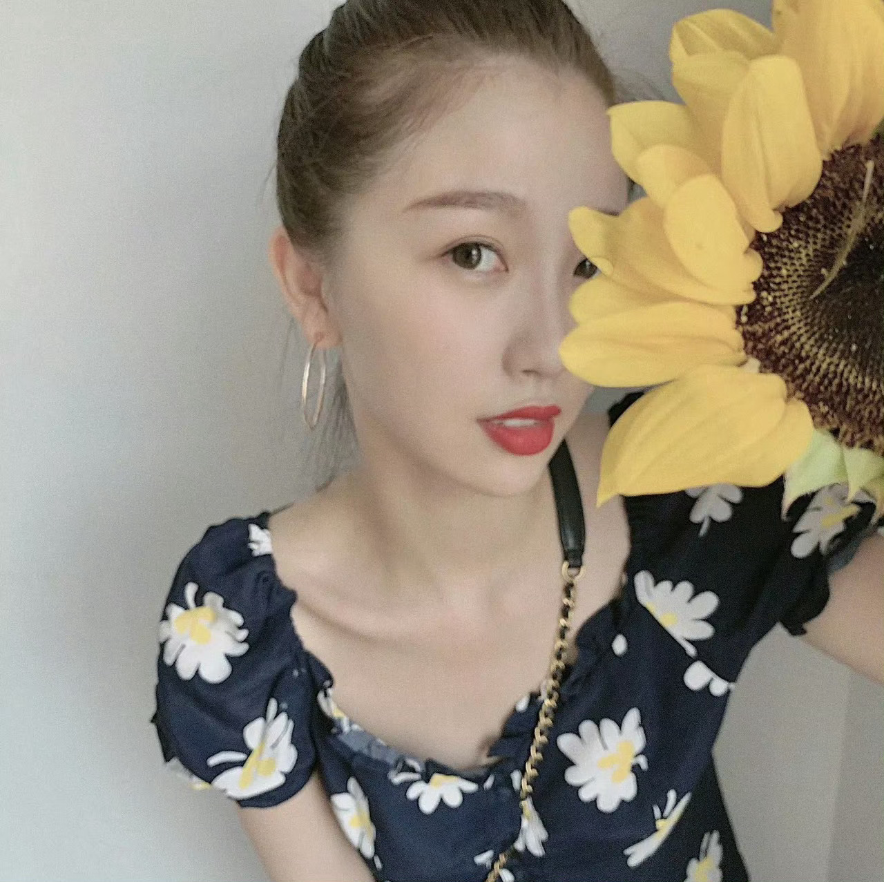 虞书欣 2019.8.14鱼头休息一天 终于可以把我喜欢的小🌼上身 