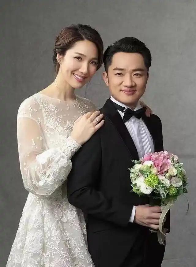 情人眼里出“西施”，这句话一点也没错。
每个人的审美不同，你觉得好看的人，在别人