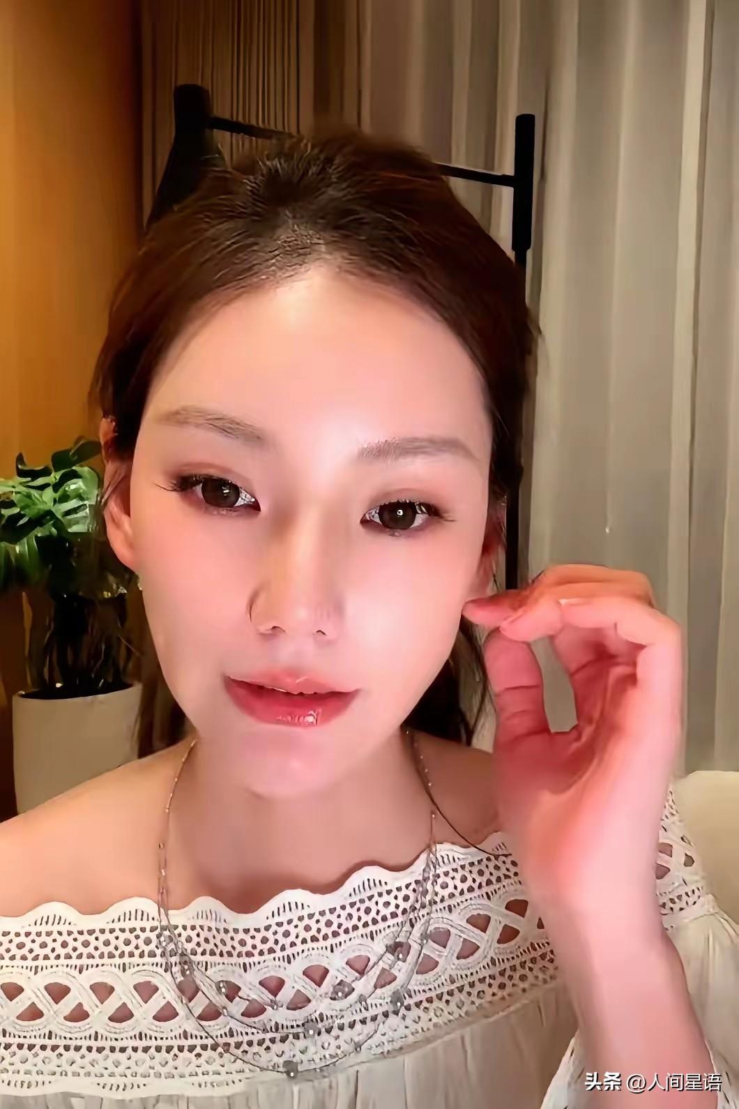 马筱梅在直播里提到，小玥儿一来，汪宝儿看到姐姐就会开心地笑，连她和爸爸平时费劲逗