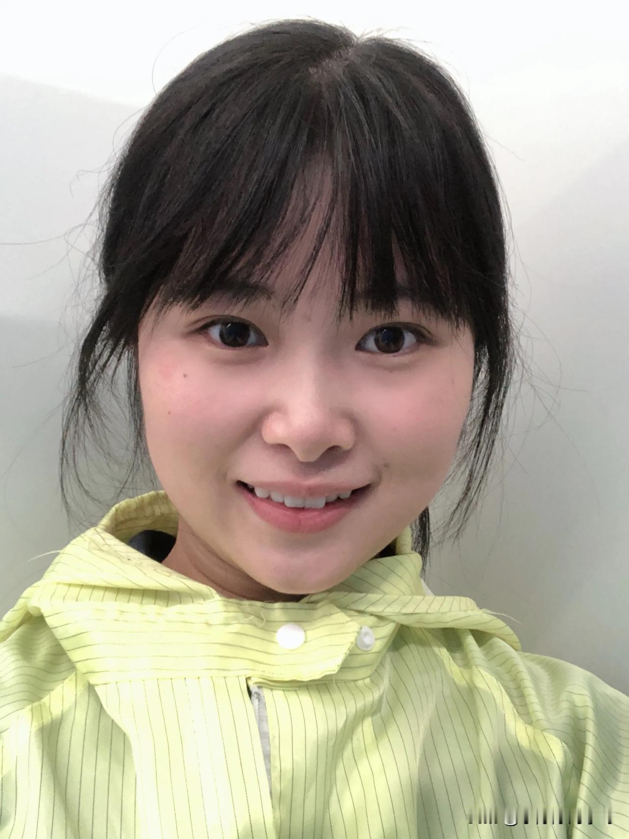 今天发工资，这银行卡余额还是上个月的话费报销，期待今天能发多少！