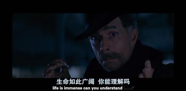 #电影海上钢琴师# 电影中有好多call back，正所谓念念不忘必有回响，那个