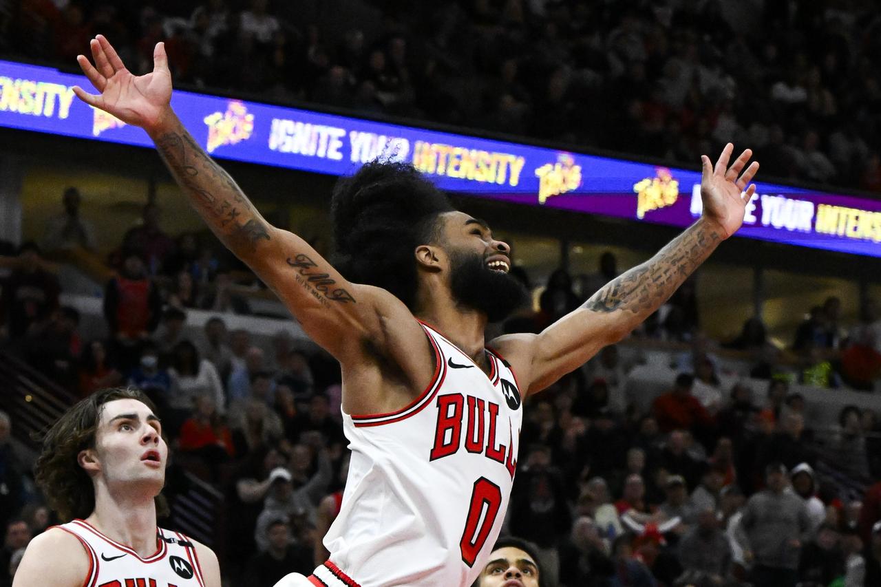 美记：若火箭首轮签+DFS或亚当斯报价科比·怀特 公牛会认真听取


1月31日