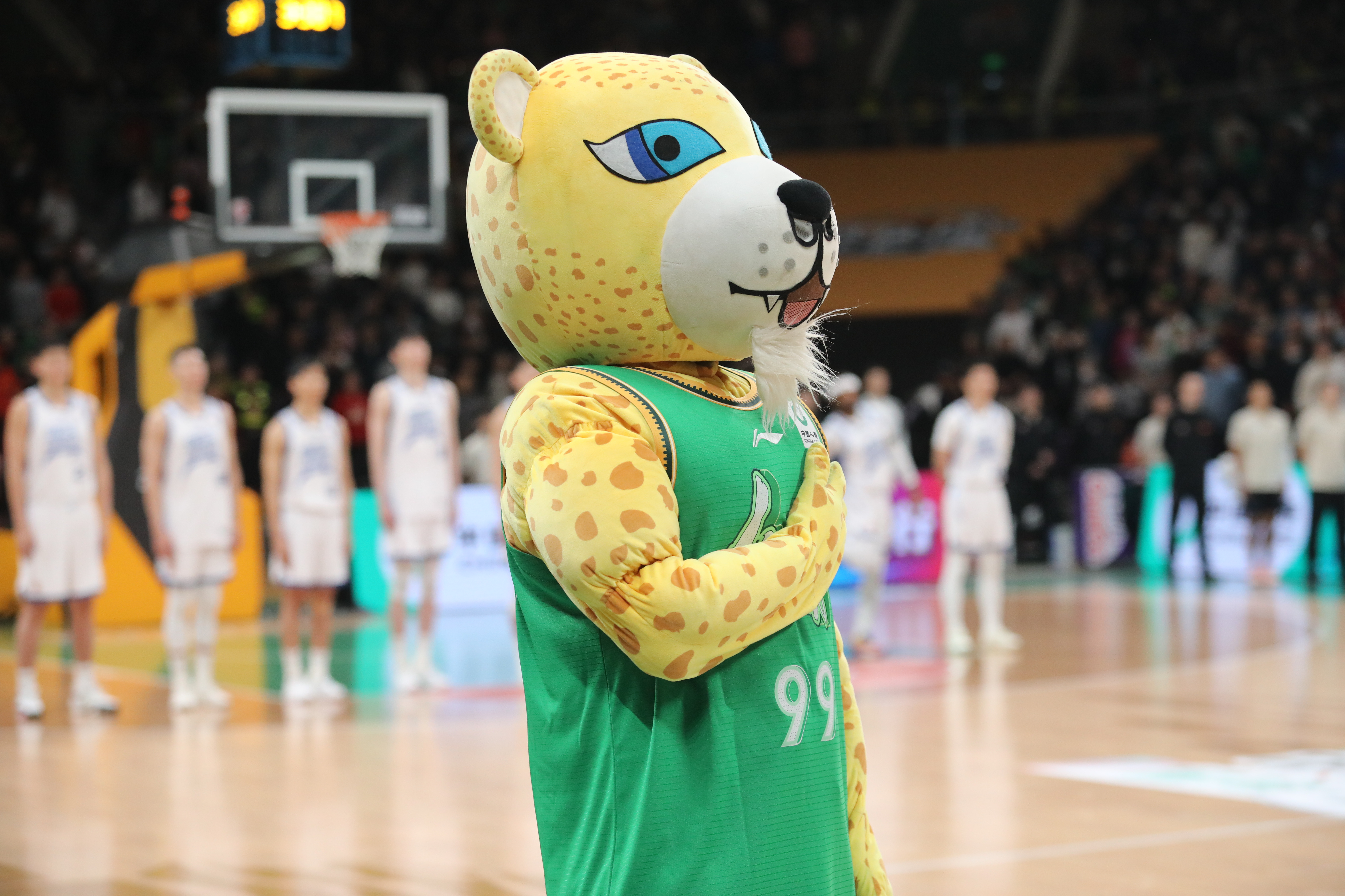 比赛日，起早去采访充实的一天又要开始了 