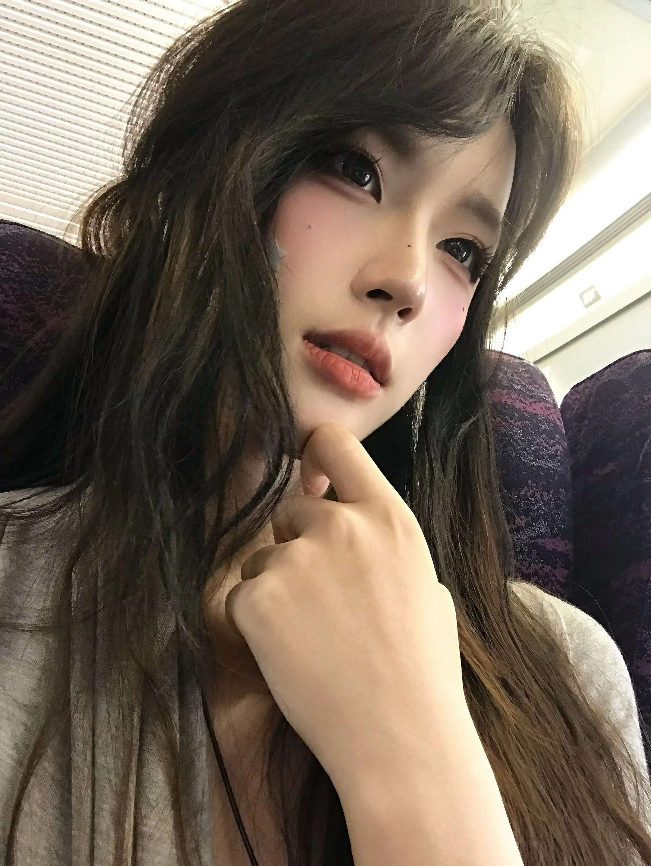 我无语伦比却又与你相似。