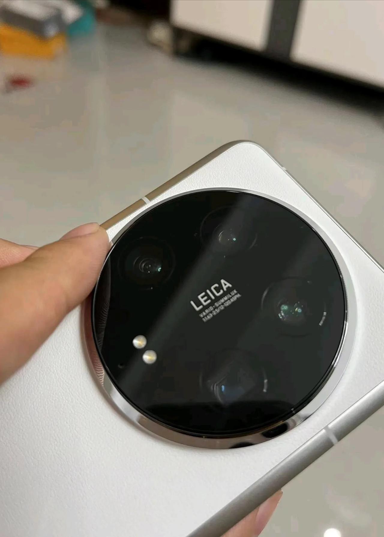 现在都无话可说了吧？
既然都是要打脸，那就来的彻底一些吧。
xiaomi 14u