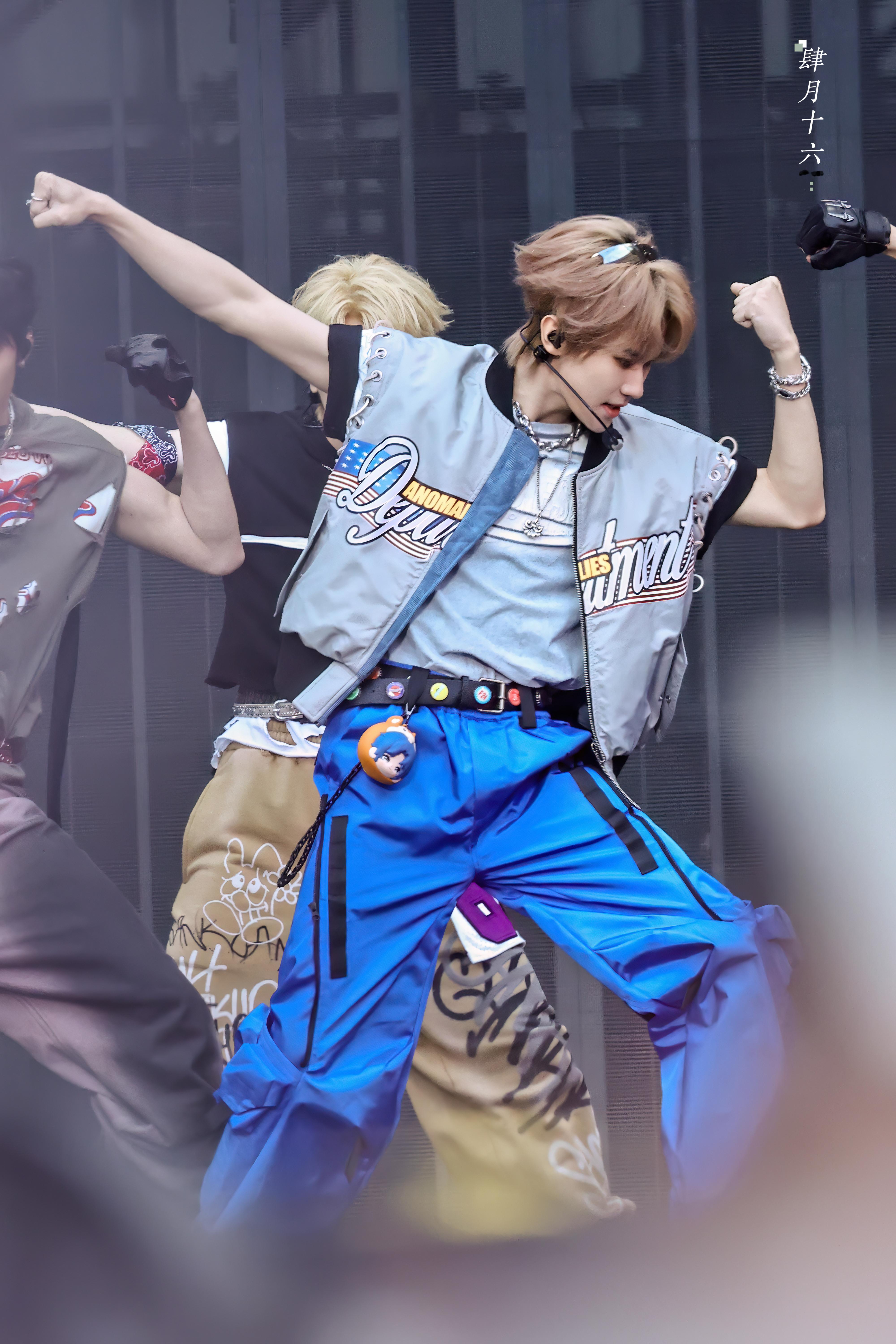 张真源 × TF家族新音in Anomalies Department潮酷满满，