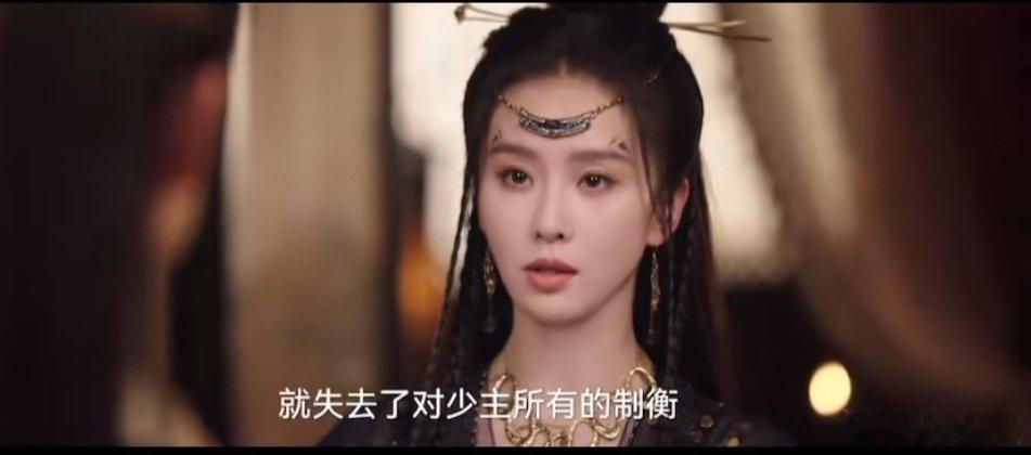 比之前的预告年轻很多、滤镜感也小了不少啊 ​​​