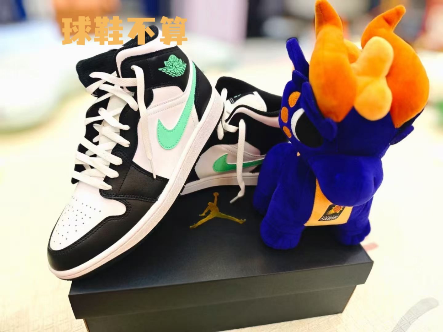 为了答谢各位粉丝大佬的厚爱，我未来会在每个月固定搞回馈球迷活动。提前搞个小调查哈