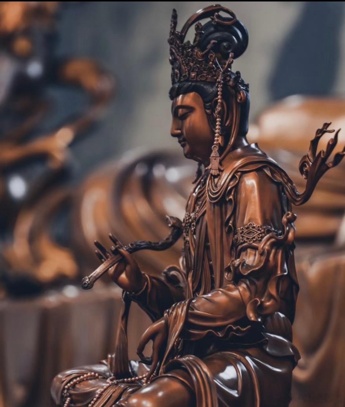生活里有一类人，最容易被世人误解。他们不是不会合群，只是不屑合群。在饭局人情里，