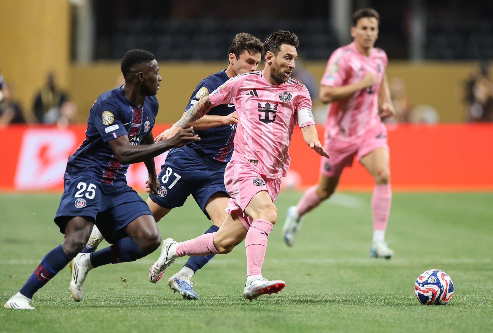 当时，梅西加盟了美国职业足球大联盟（MLS）最差的一支球队……迈阿密国际在他效力