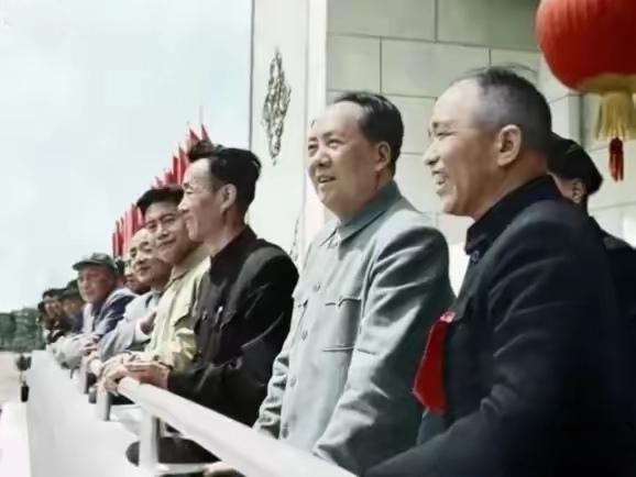 ＃红色文化＃
伟人风采欣赏：