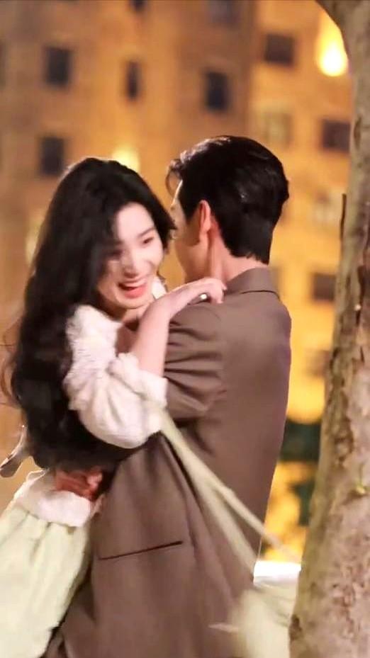 内娱终于来了一对完全长在审美点上的CP！颜值暴击说的就是这种吧？

没错，就是陈