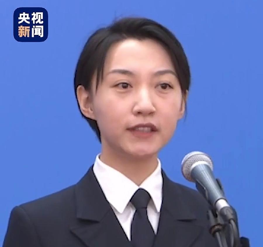 90后军队女代表朱悦萌，什么家庭背景？一名自称与朱悦萌小学同学的男网友，两年前在