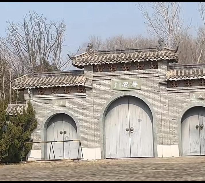 许家印祖坟成河南当地景点，众人感叹其不同凡响
许家祖坟坐落于河南省周口市太康县高