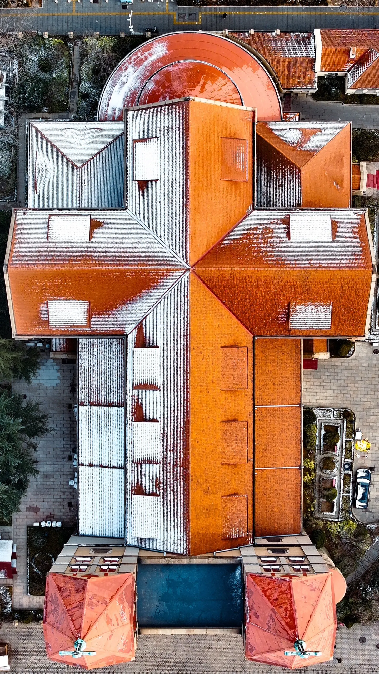 再来感受下2025年青岛最后一场春雪的浪漫吧