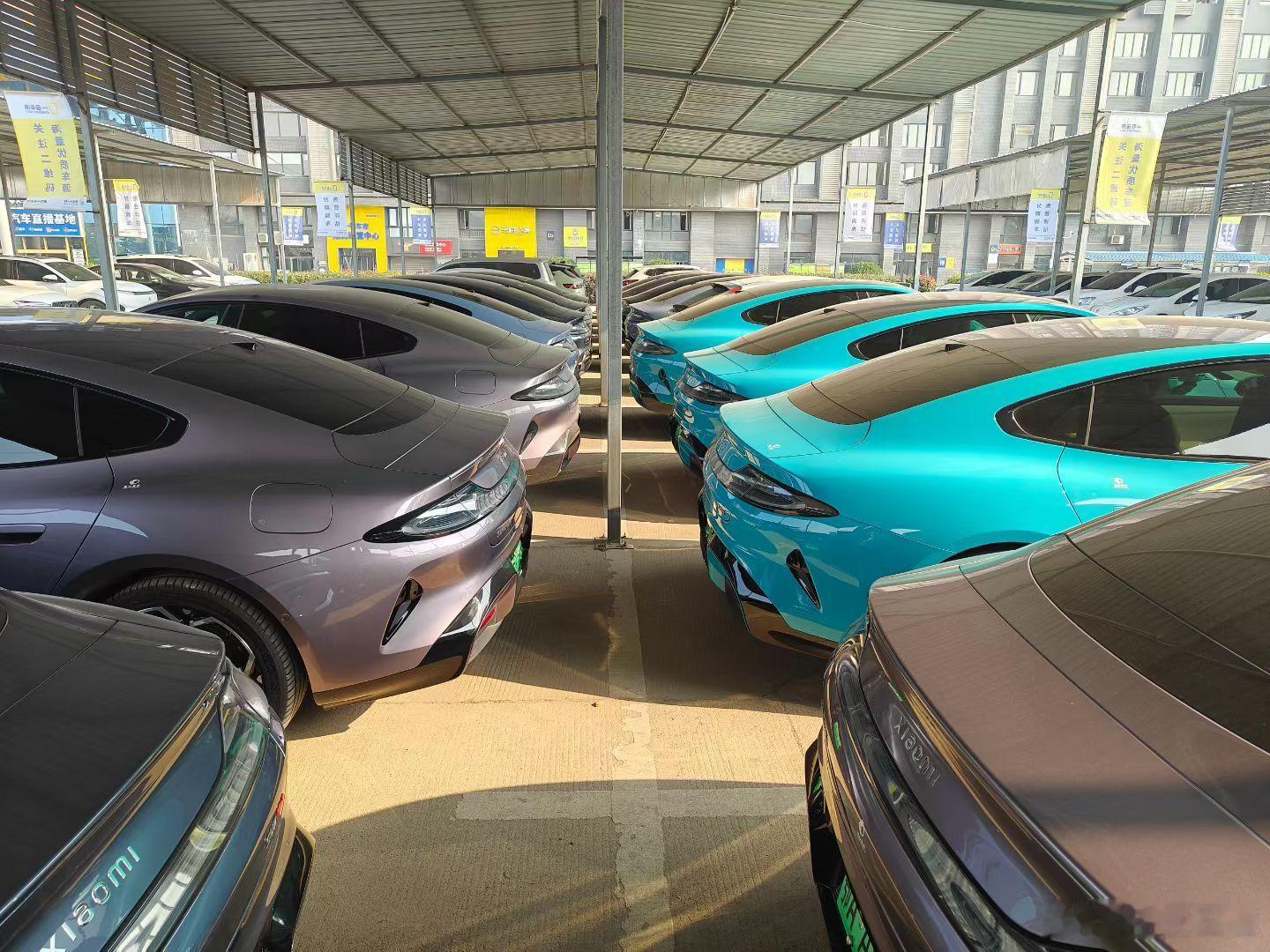 我有个兄弟 专门收小米他说风浪越大 差价越大现在好了 全部滞销了