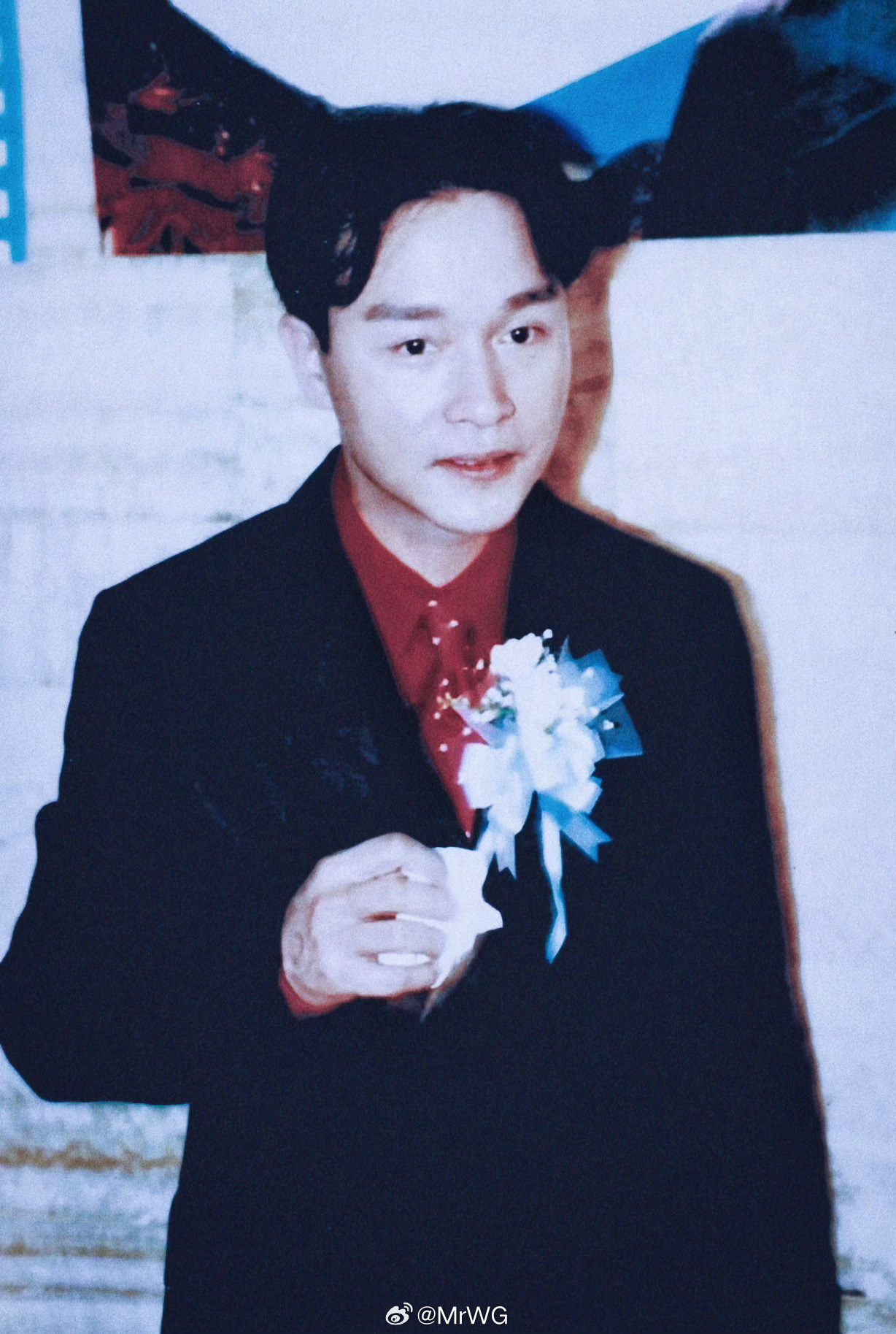 张国荣搭乘花絮去幕后 玉颜清润，翩然贵气，人群里最靓的仔——1995年，【夜半歌