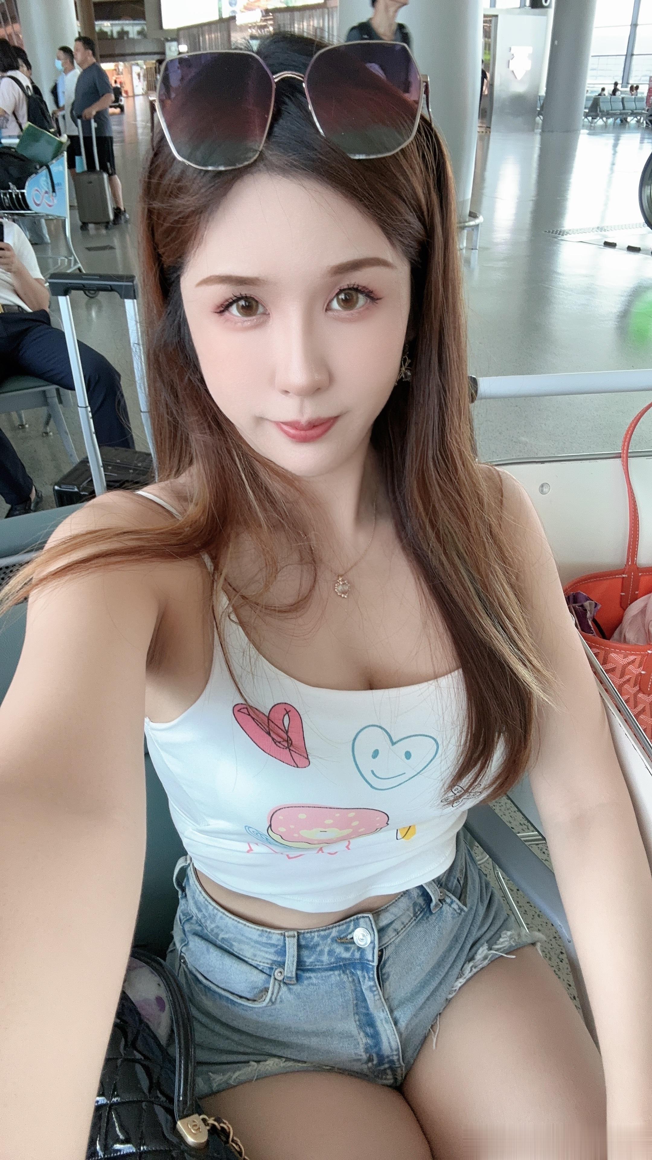 出发啦，每次旅途都是不一样的风景[并不简单]#月野兔美妞日常##月野兔nana#