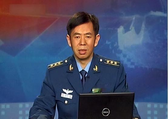 戴旭大校这话说得太透了！美国能炸烂咱沿海不假，可它敢赌上整个亚太的家底陪葬吗？中
