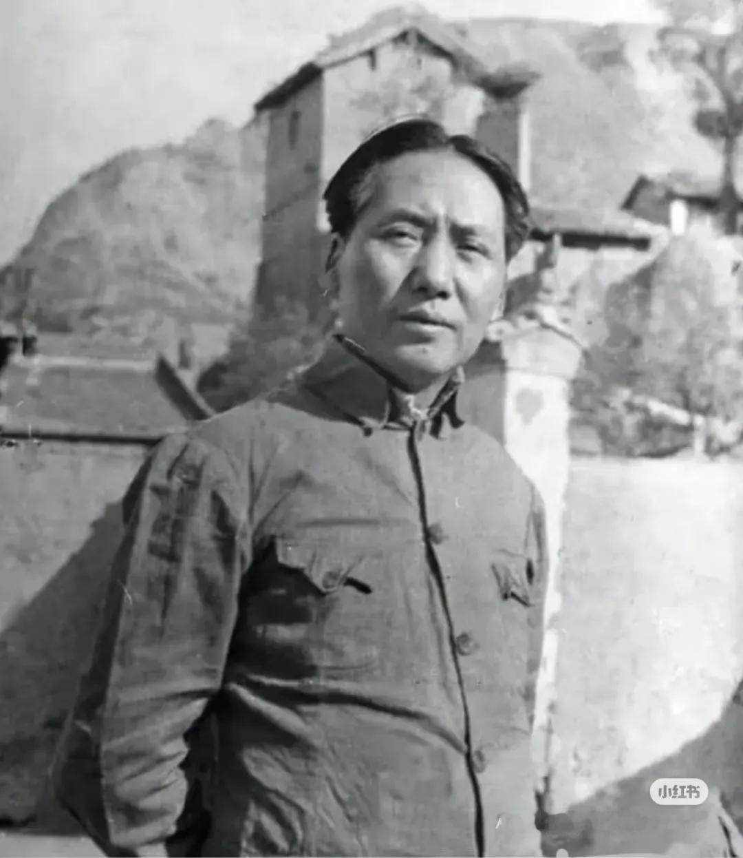 1940 年延安照片
在历史的长河中，总有一些瞬间凝固成永恒，成为我们民族记忆中