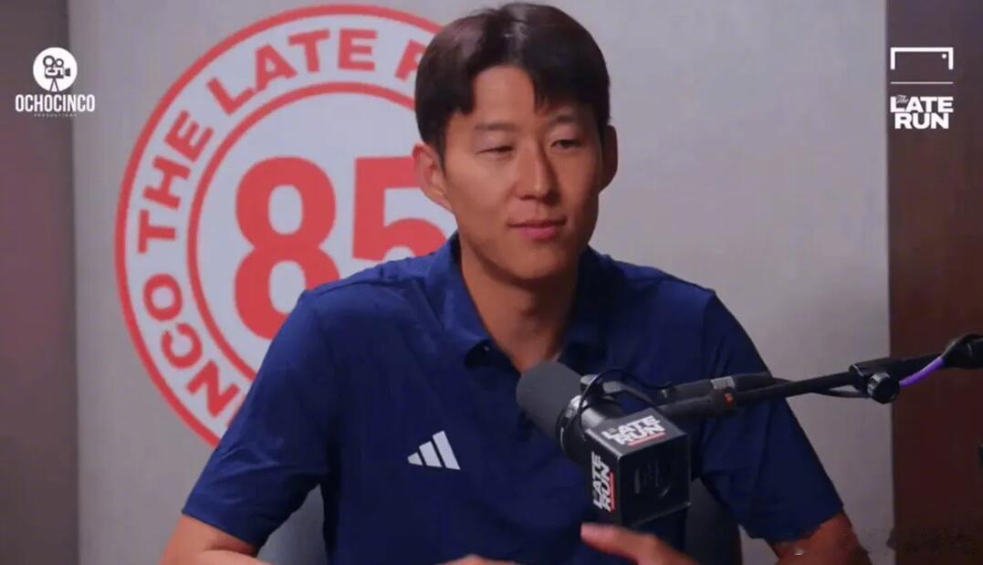 在谈及足坛永恒的“GOAT”之争时，孙兴慜展现出了极高的通透与真诚，完美地将客观