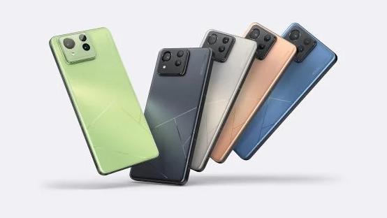 华硕新机再度亮相：Zenfone 12 Ultra究竟是惊喜还是平庸？

外媒爆