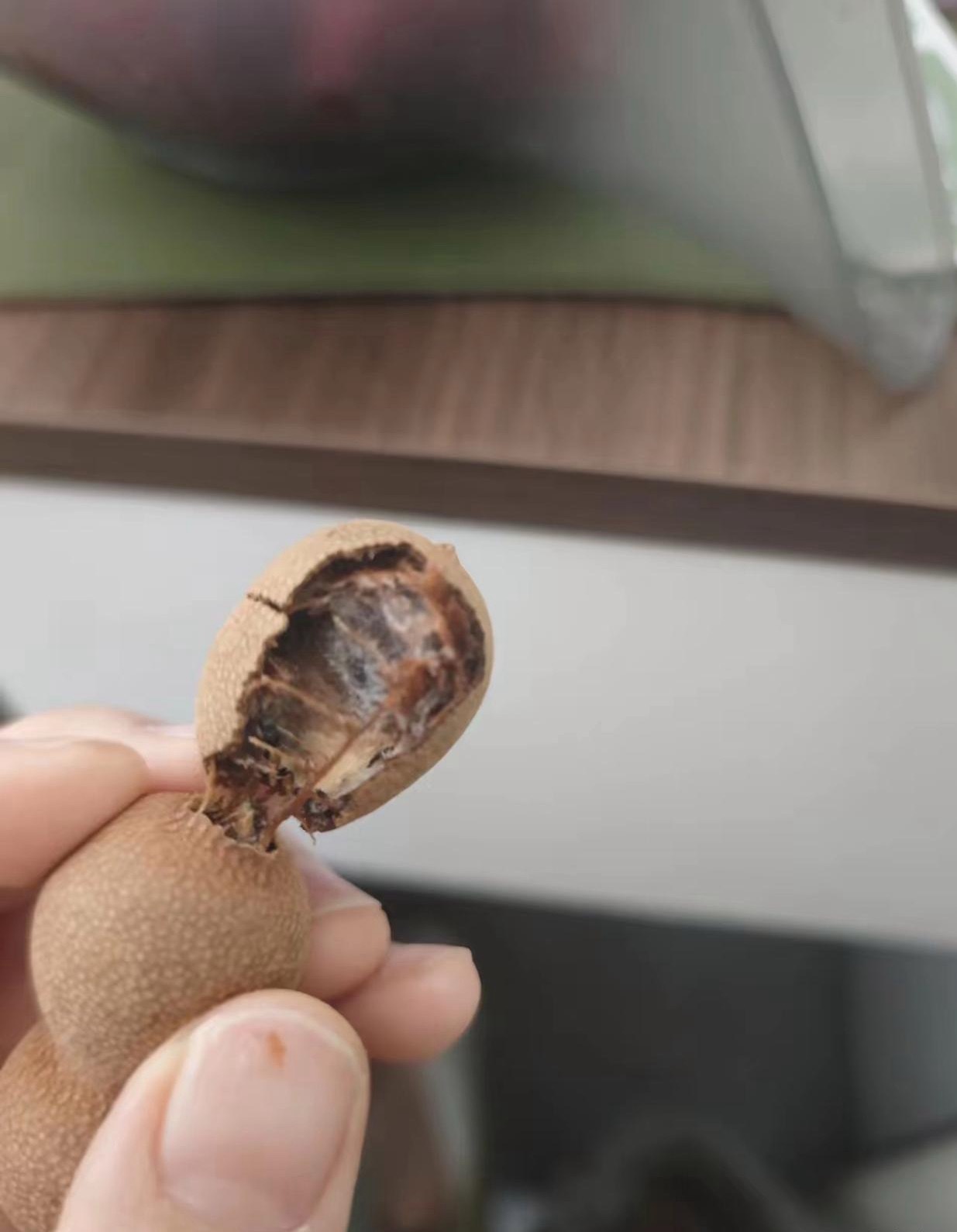 你还别不信不管男的女的手里能攒下50万不用多 真不用上百万整个人的精神状态都不一