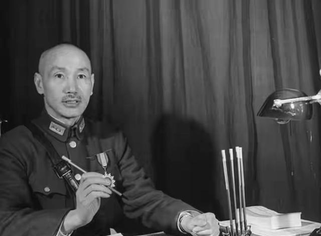 其实台湾的台独势力能有今天这样嚣张，其罪责在蒋经国身上。还记得1988年时，蒋经