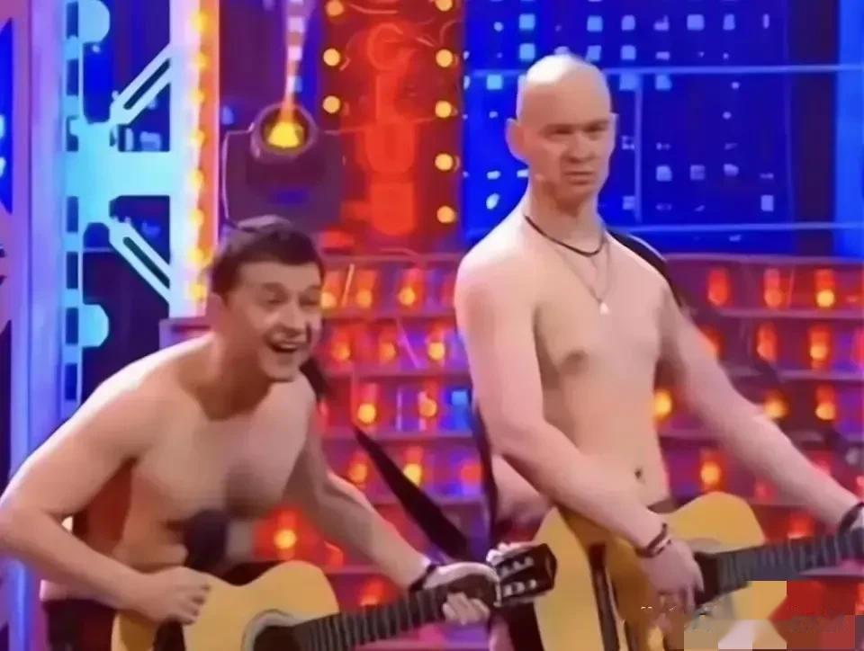 “你不如从前快乐”[我想静静]从演员到总统，你看他还会开心吗？



     
