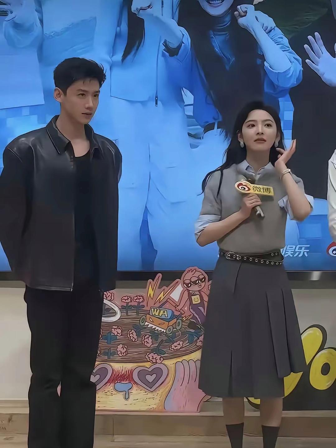 娱乐圈确实都是俊男美女，普通人根本没法比，就算怼脸拍，还是那么帅，那么美！