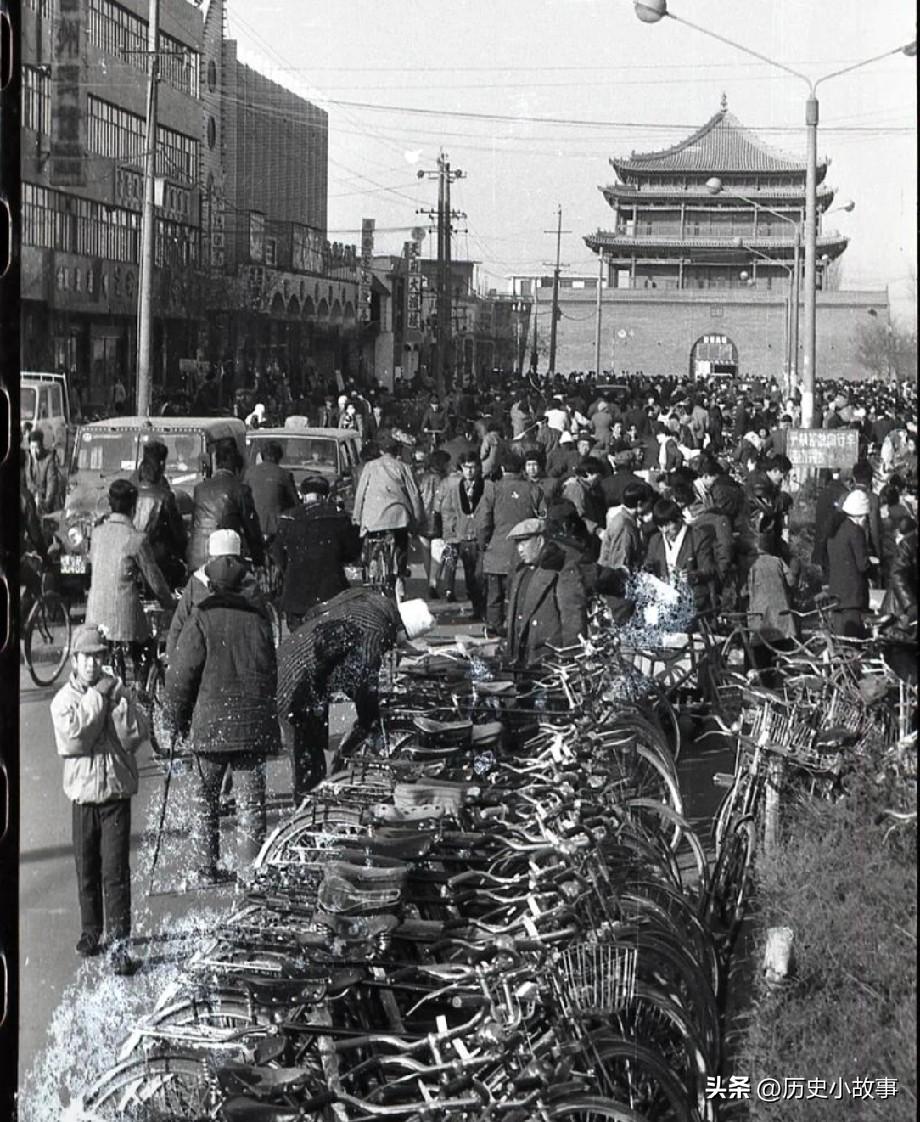 1958年，甘肃张掖地委以及各县县委组建了五人小组，设立"红军西路军人员被害案"