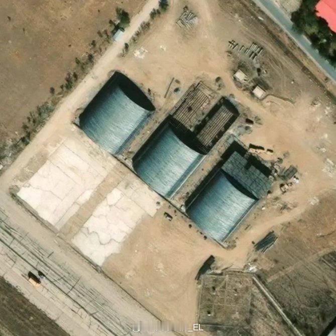 卫星图像显示，伊朗哈马丹空军基地新的战斗机加固掩体建设已进入最后阶段，该基地未来