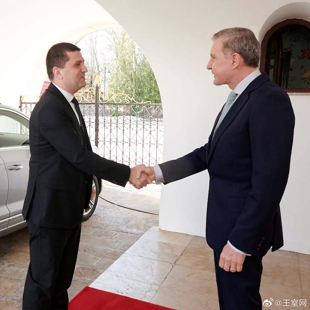 罗马尼亚王室 3月9日，罗马尼亚王冠守护者玛格丽塔女王和拉杜亲王在王宫会见罗马尼