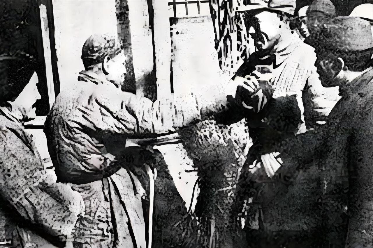 1939年，大地主宗子敬把疲惫的八路军请进自家大院休整。没多久，一千多名日军将大