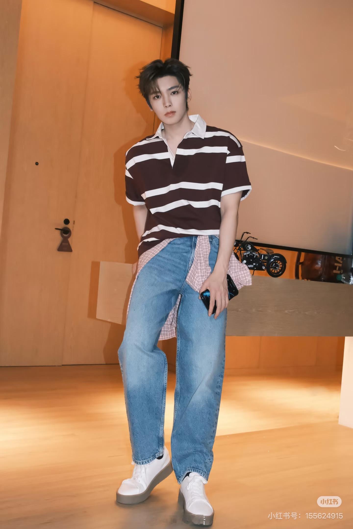 侯明昊18号线下活动又要来啦，谁不想和这样的帅哥见面呢。 