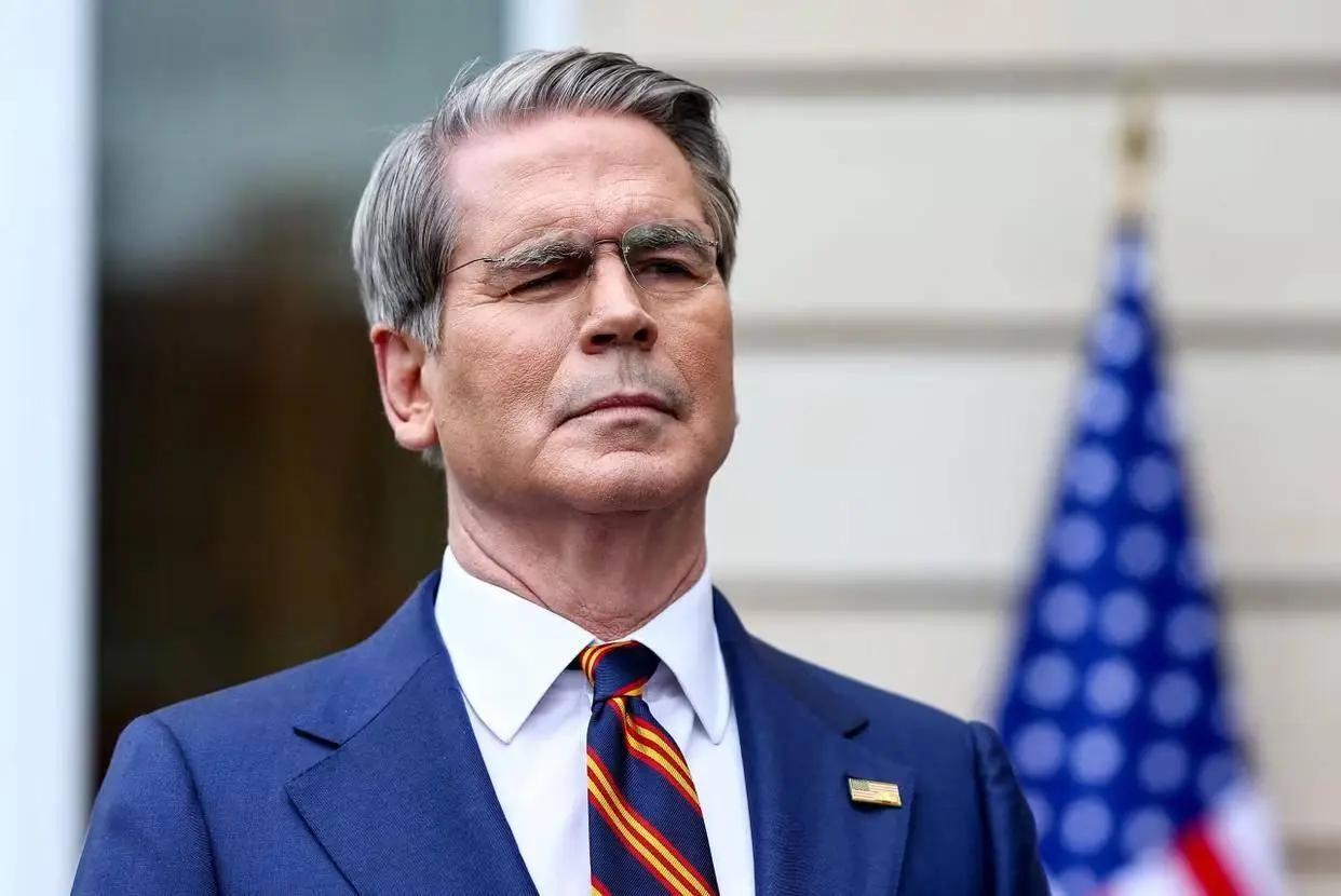 中东的战火，终究还是烧到了中国头上。
 
北京时间4月25日，美国突然下达重磅制